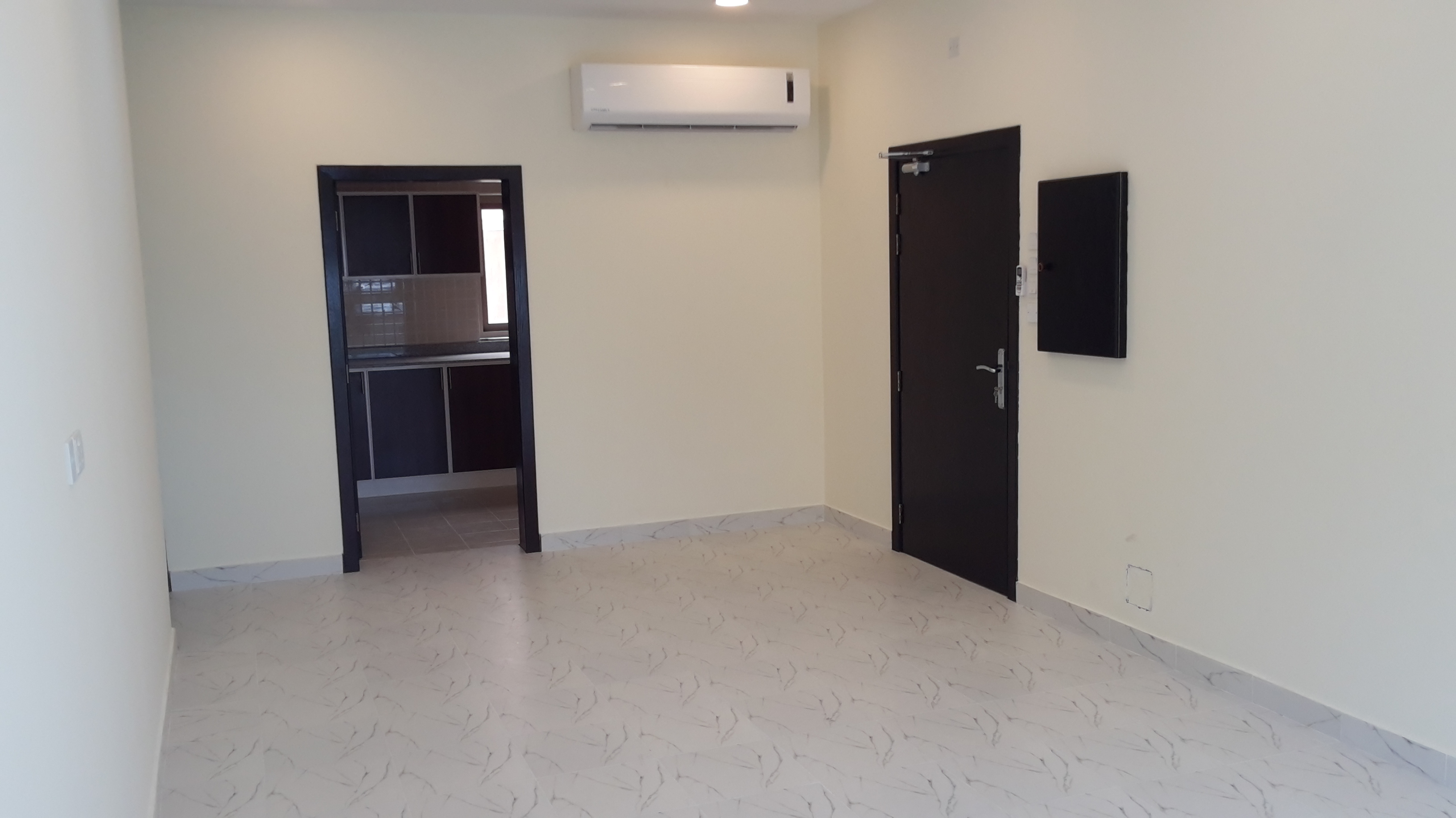 3 Bedroom flat in Saar Bahrain for rent