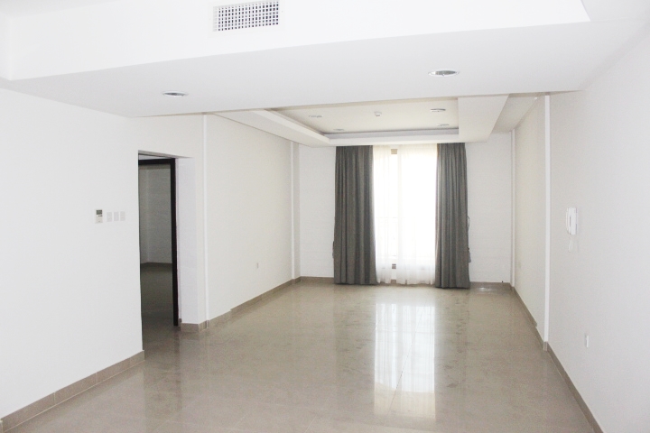 Modern Semi 2 Bedroom in Janabiya w Balcony